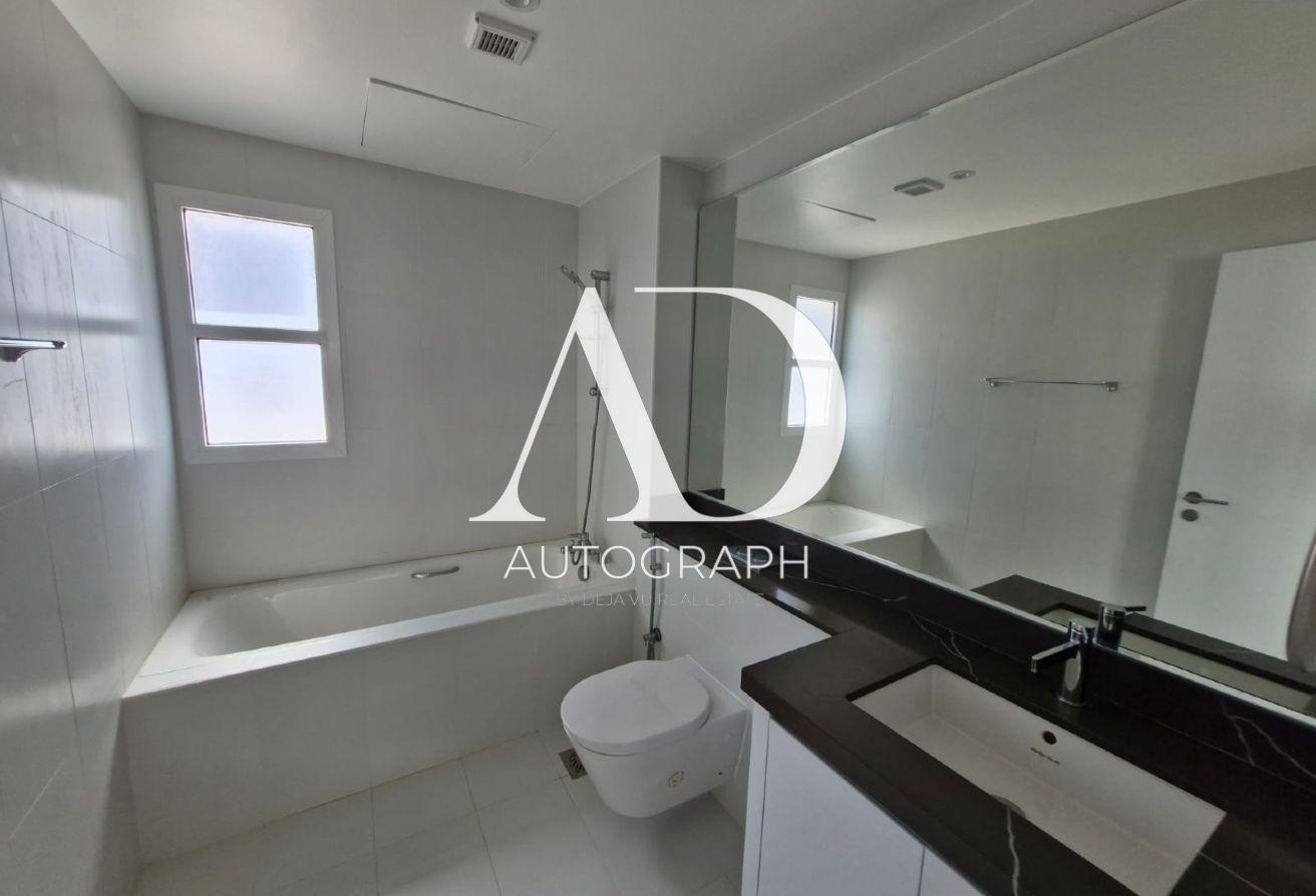 5 Bed Independent Villa Near the Beach photo 11