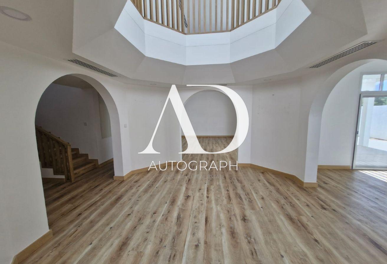 5 Bed Independent Villa Near the Beach photo 14