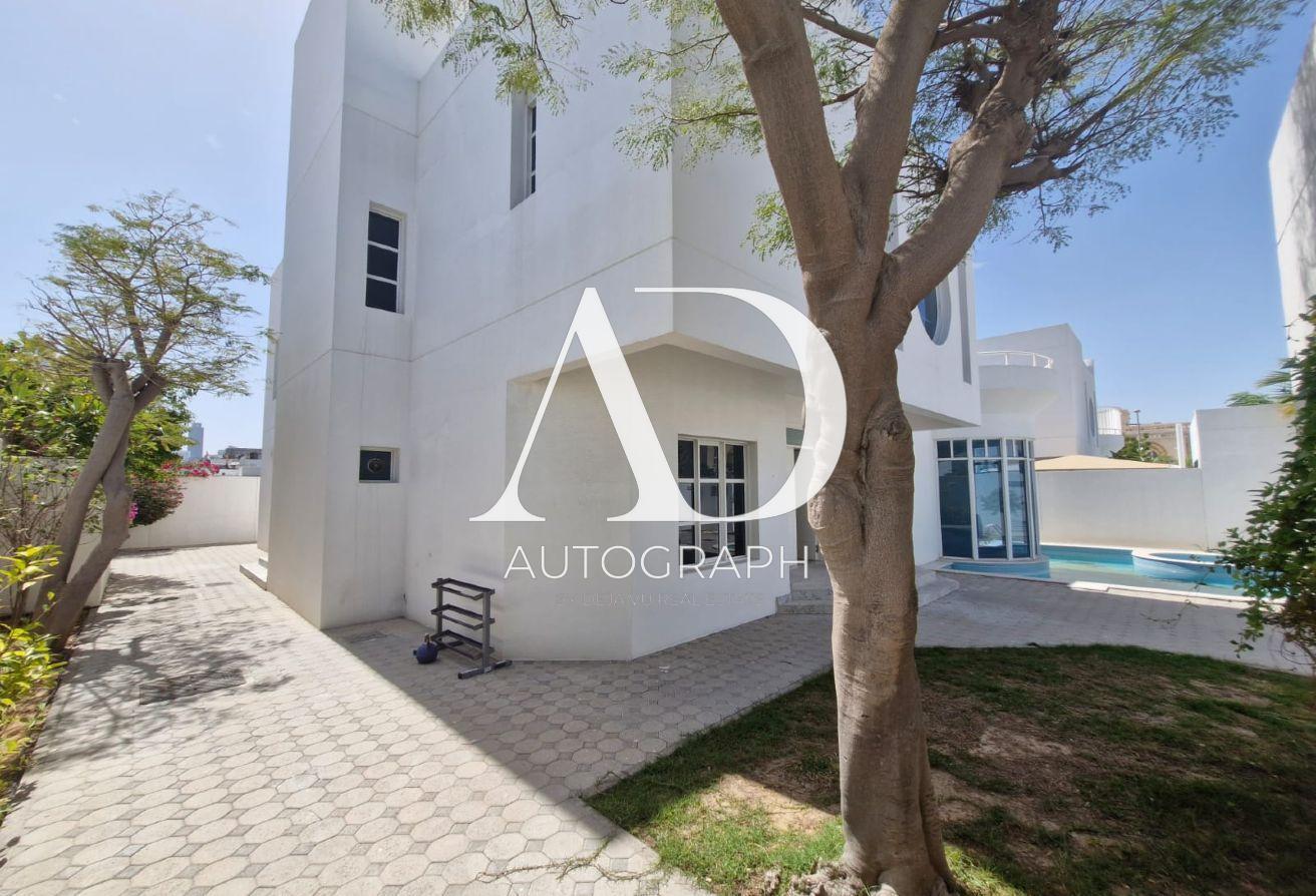 5 Bed Independent Villa Near the Beach photo 8