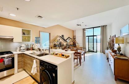 Apartment - 2 Bedrooms - 3 Bathrooms for rent in Iris Amber - Al Jaddaf - Dubai