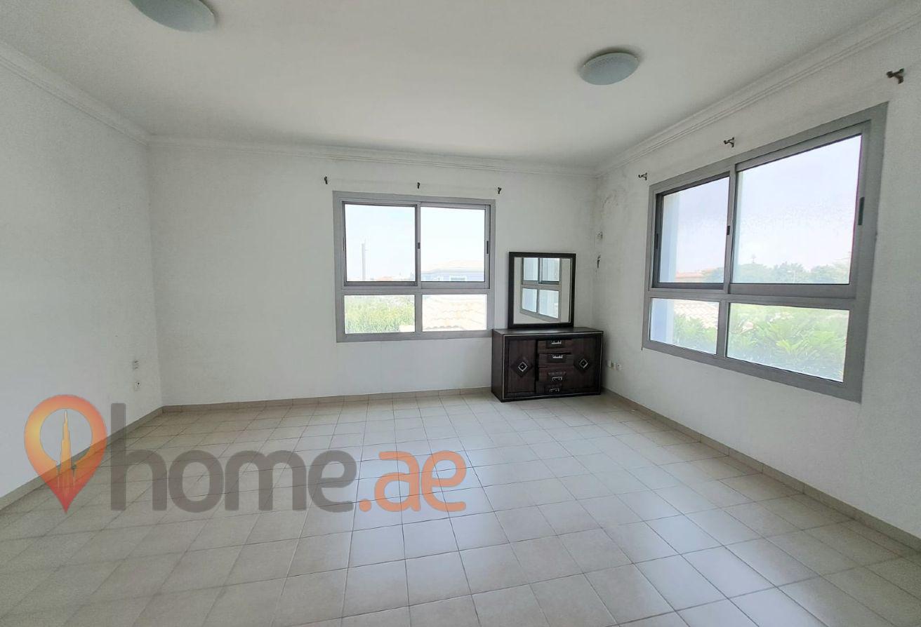 Spacious 5-Bedroom Villa for Rent | Falcon City photo 10
