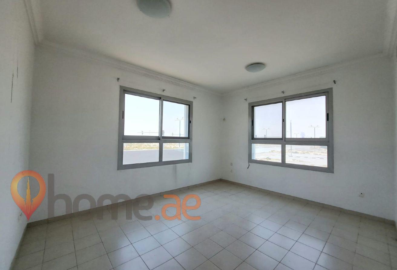 Spacious 5-Bedroom Villa for Rent | Falcon City photo 11