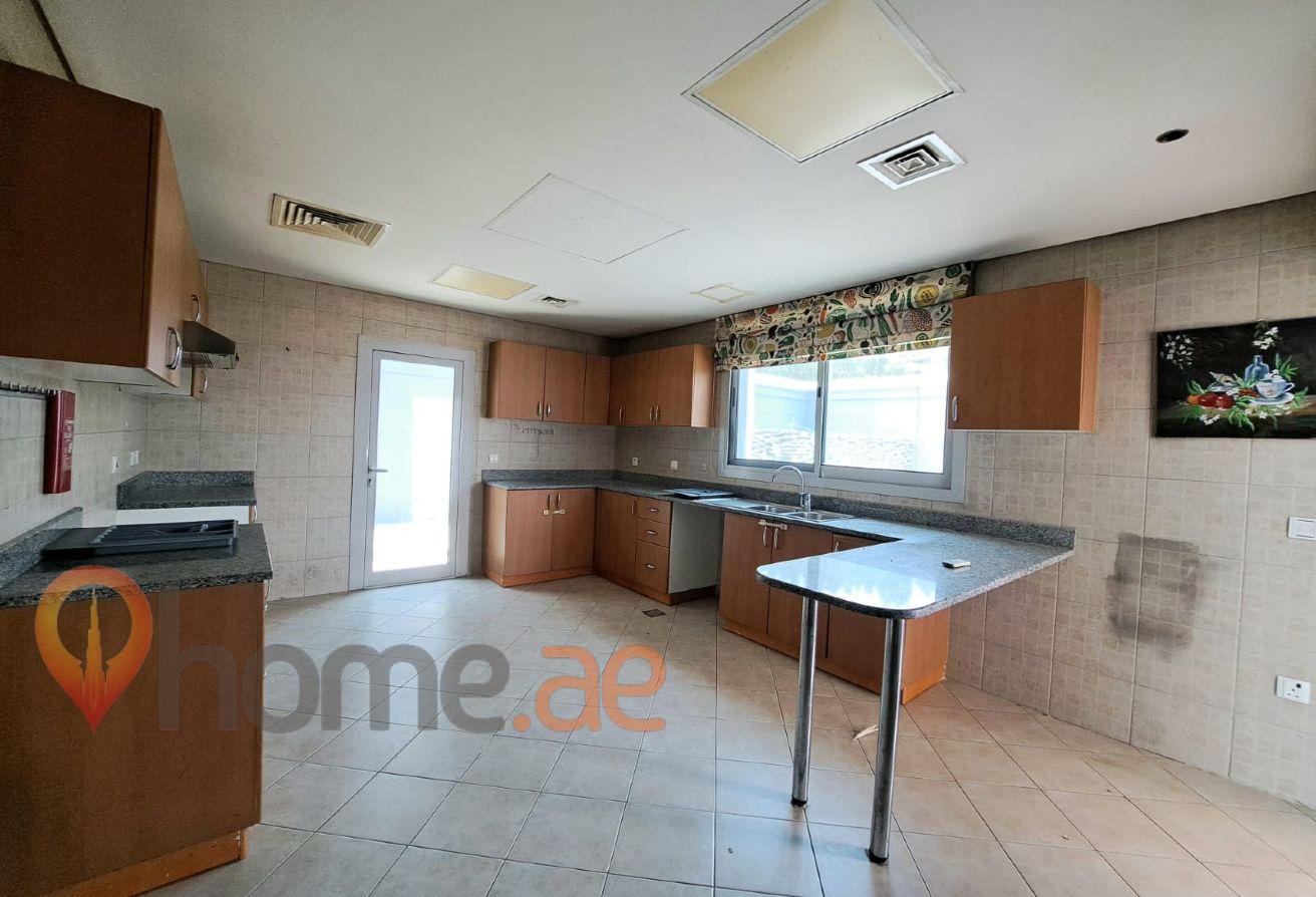 Spacious 5-Bedroom Villa for Rent | Falcon City photo 12