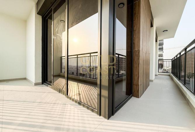Large Size of 2BR Corner Unit-Open Boulevard View — 3