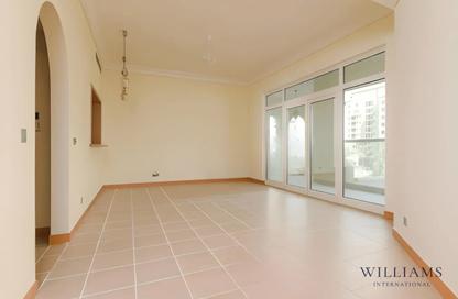 Apartment - 2 Bedrooms - 2 Bathrooms for rent in Abu Keibal - Shoreline Apartments - Palm Jumeirah - Dubai
