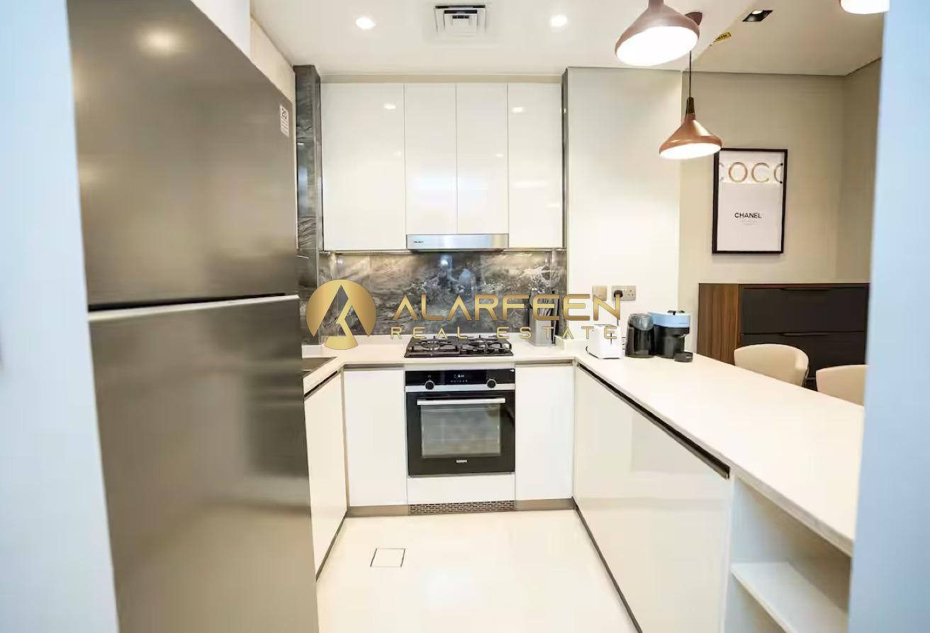 Luxury Furnished 2BR | Spacious Layout | Vacant photo 13