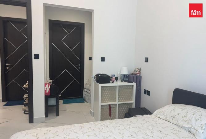 Fully furnished| Ready to Move| High floor photo 3