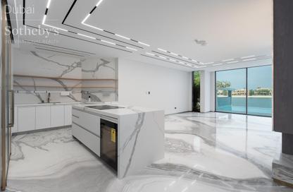 Villa - 6 Bedrooms - 7 Bathrooms for sale in Garden Homes Frond E - Garden Homes - Palm Jumeirah - Dubai