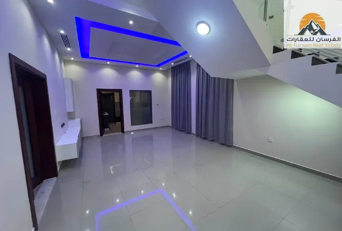 128384902 - Property Image 3