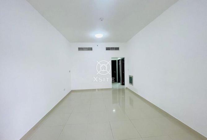 84072591 - Property Main Image