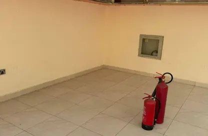 Shop - Studio for rent in Um Altaraffa - Al Gharb - Sharjah