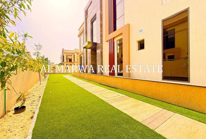 156936455 - Property Image 2