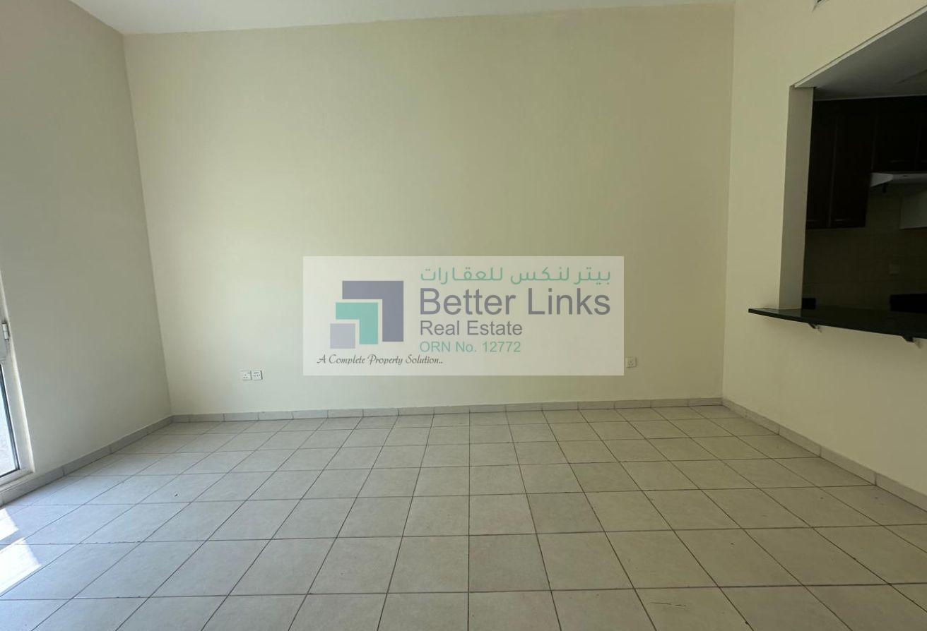 Bright Studio | Next to Metro | Garden View photo 6