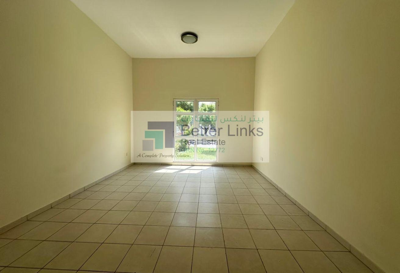 Bright Studio | Next to Metro | Garden View photo 4
