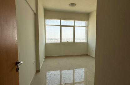 Apartment - 1 Bedroom - 2 Bathrooms for rent in Gulf Tower - Emirates City - Ajman