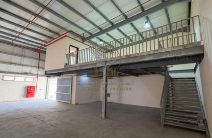 Warehouse - Studio - 1 Bathroom for rent in Al Jlail - Al Sajaa - Sharjah