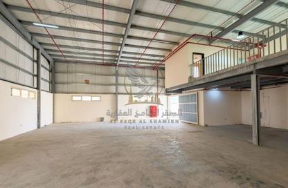 Warehouse - Studio - 1 Bathroom for rent in Al Jlail - Al Sajaa - Sharjah