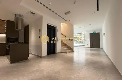 فيلا - 4 غرف نوم - 4 حمامات للايجار في مروة هومز 4 - الضاحية 10 - قرية جميرا الدائرية - دبي فيلا - 4 غرف نوم - 4 حمامات للايجار في مروة هومز 4 - الضاحية 10 - قرية جميرا الدائرية - دبي