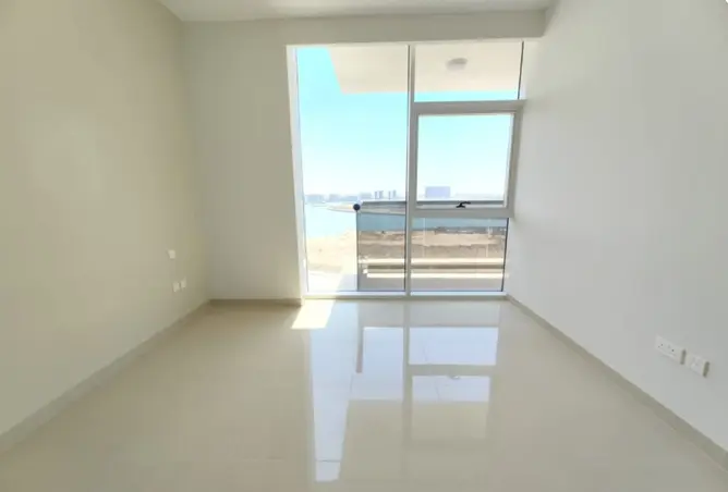 156020352 - Property Image 3