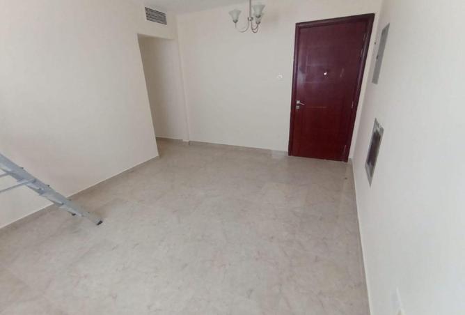 85760968 - Property Image 3