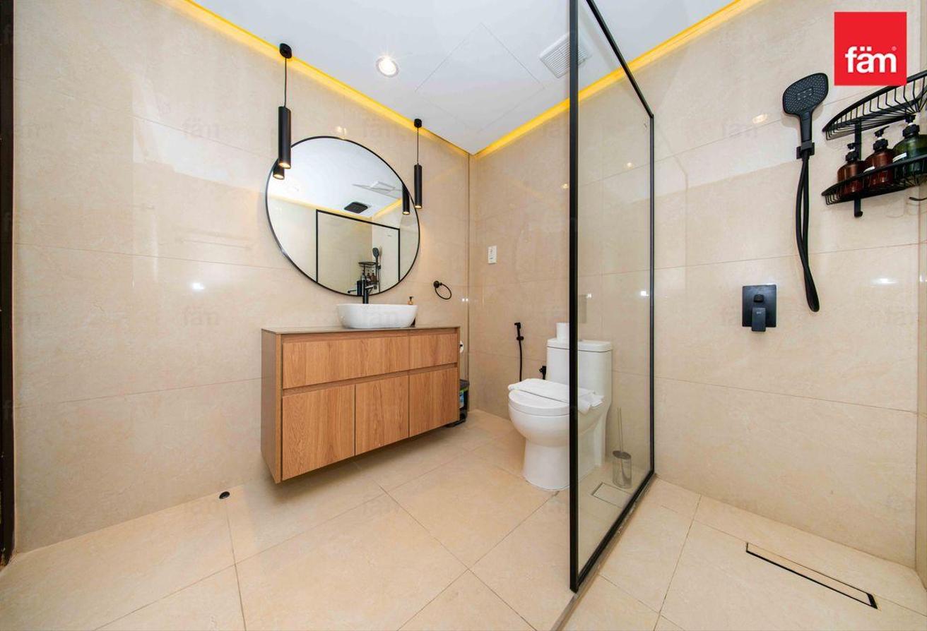 Upgraded 1 Bed Fully Furnished For Rent Near Metro photo 11
