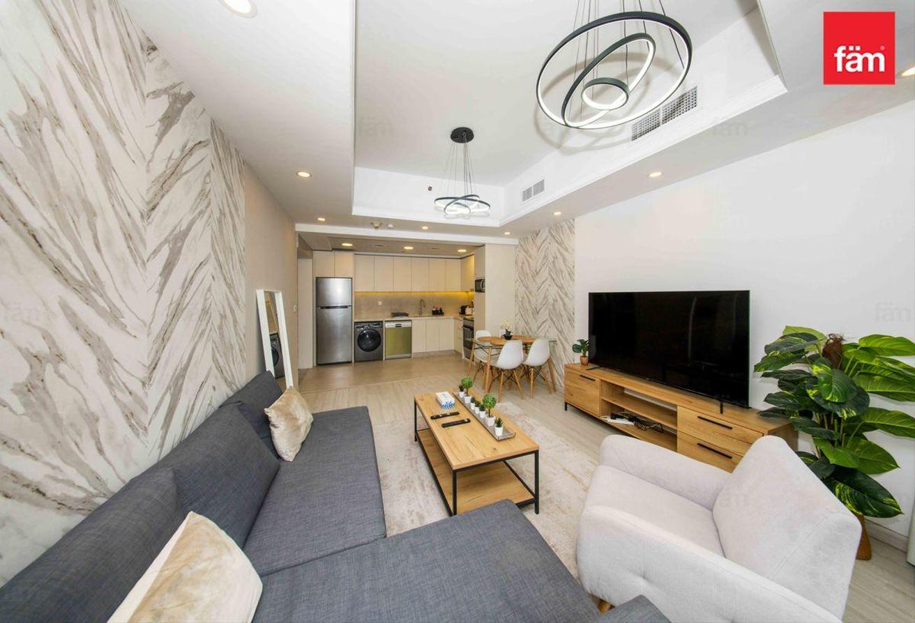 Upgraded 1 Bed Fully Furnished For Rent Near Metro photo 3