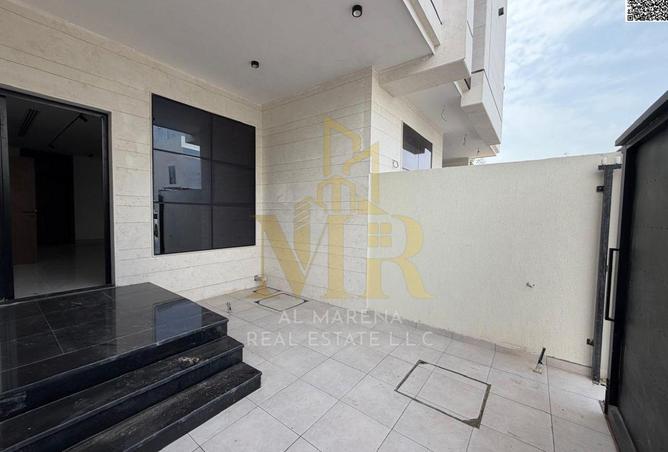 67438777 - Property Image 2