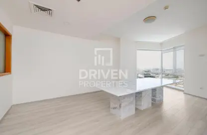 مكتب - استوديو - 1 حمام للايجار في فندق فيرمونت - شارع الشيخ زايد - دبي