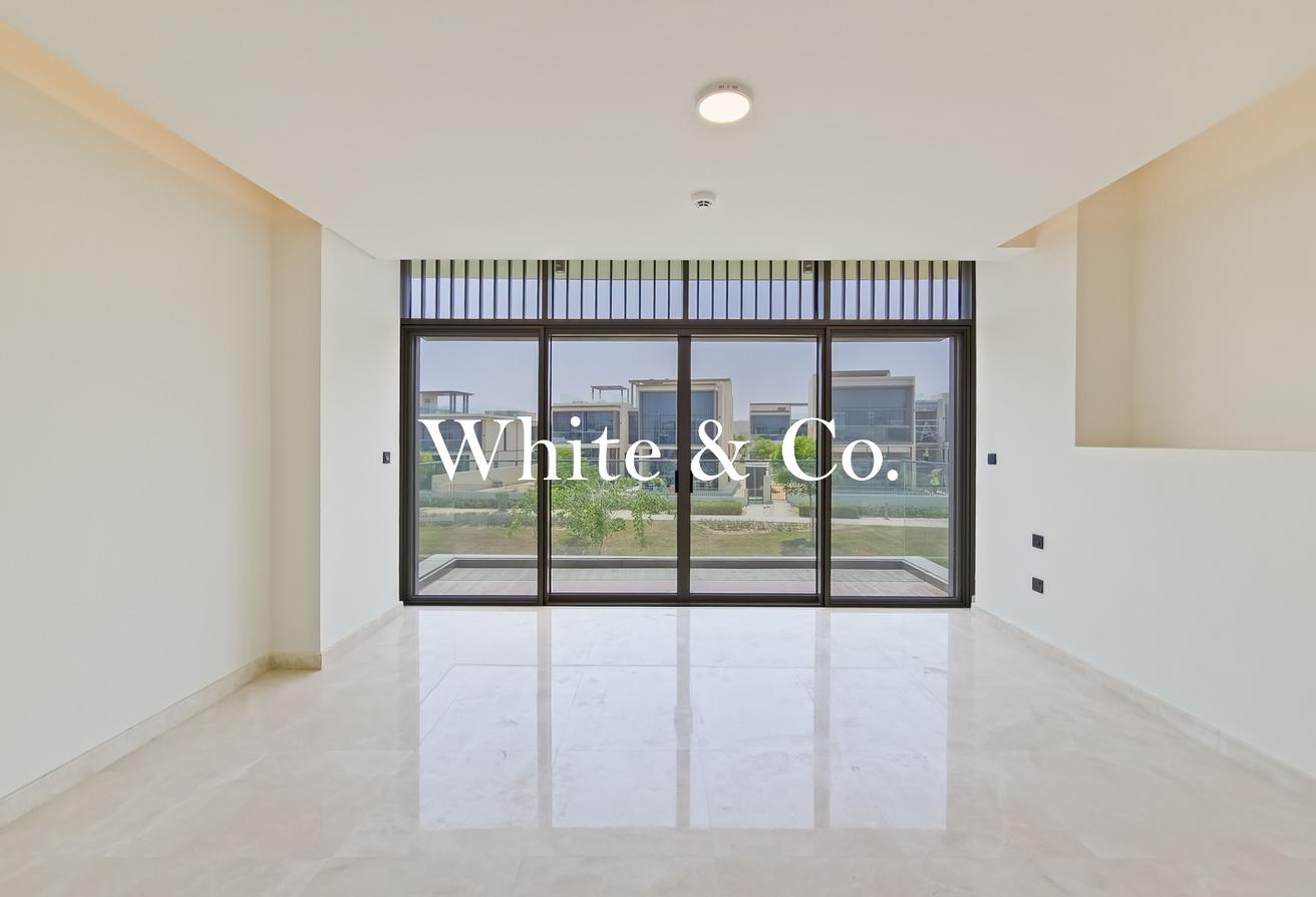 Luxury Villa in Golf Place | Unfurnished photo 14