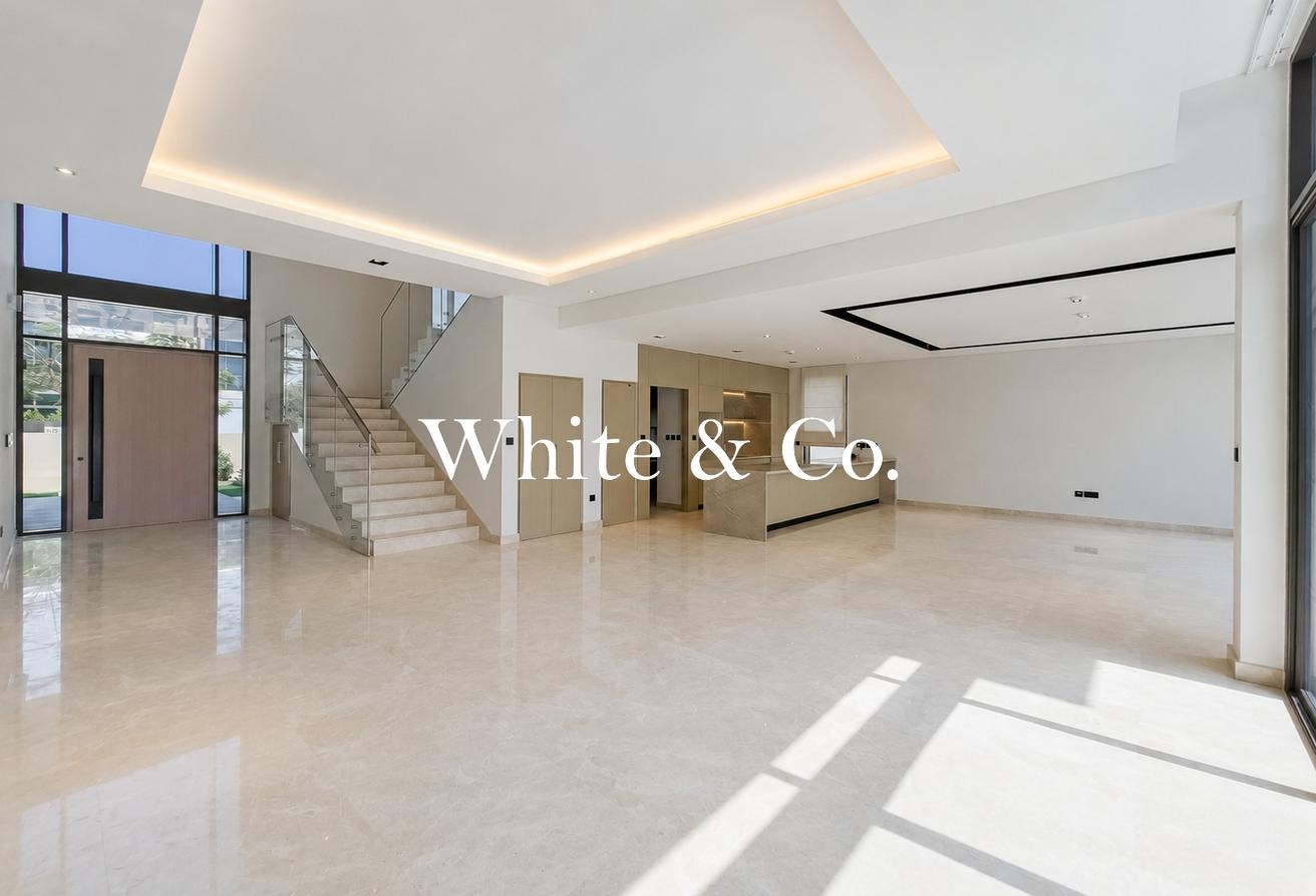 Luxury Villa in Golf Place | Unfurnished photo 6