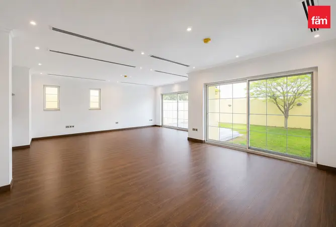 132484296 - Property Image 2