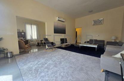 Villa - 3 Bedrooms - 4 Bathrooms for rent in Al Aweer 1 - Al Aweer - Dubai