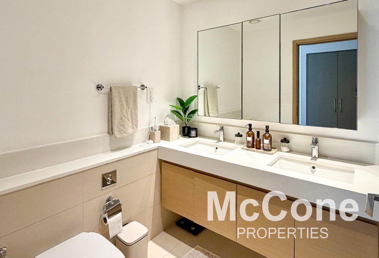 Fully Furnished | Prime Location | High Floor photo 11