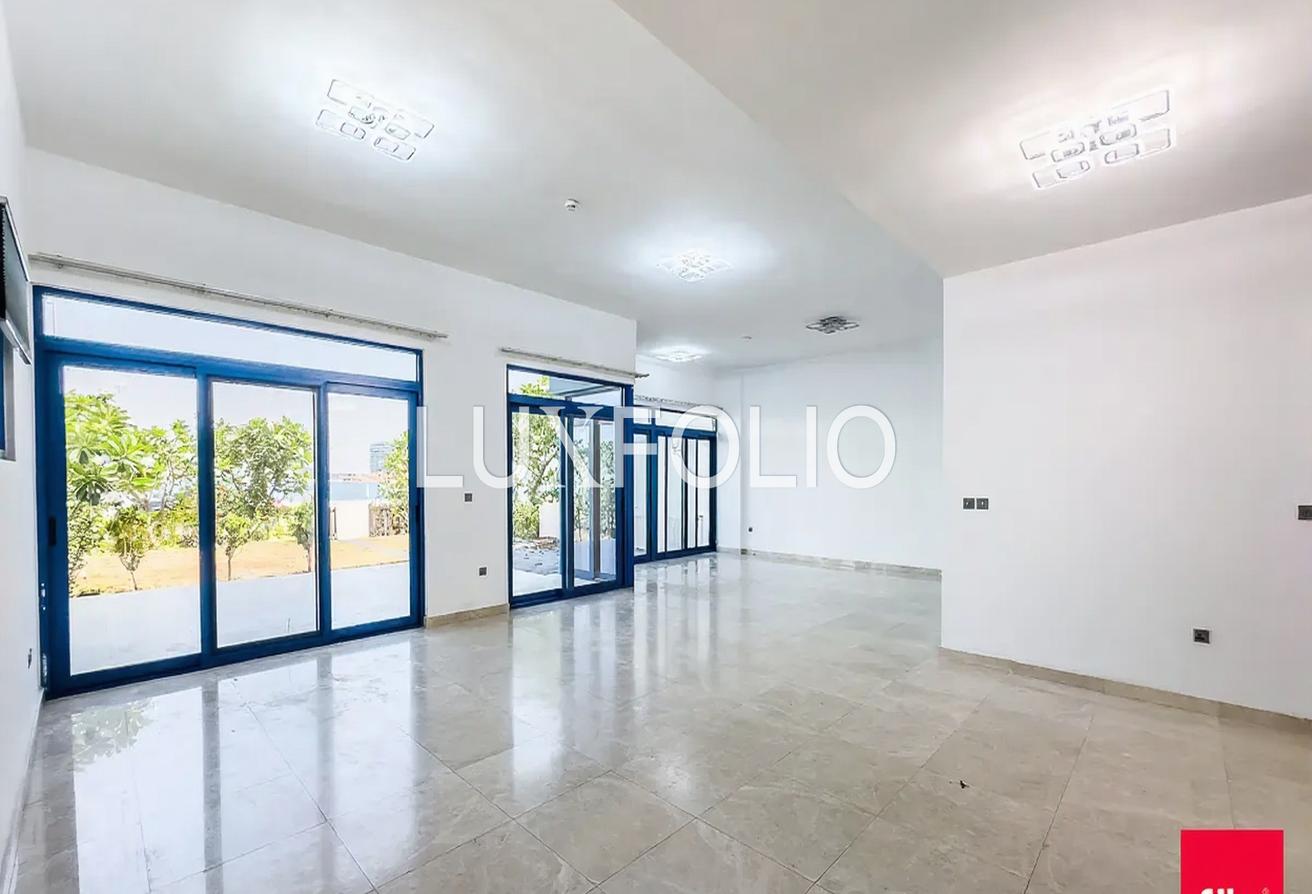 Viewable now | Beach Access | Full Sea views photo 8