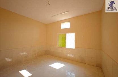 Villa - 3 - 2 for rent in Al Mamourah - Ras Al Khaimah