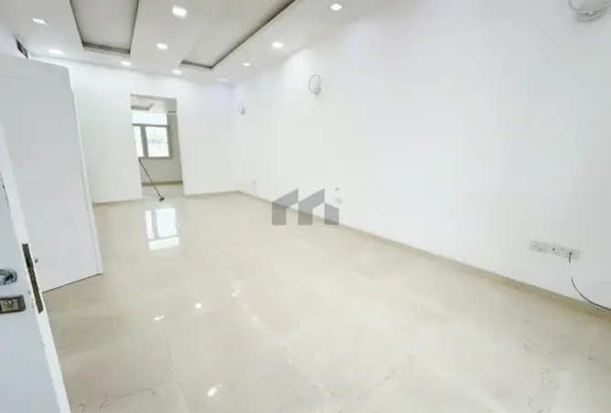 77804674 - Property Image 2