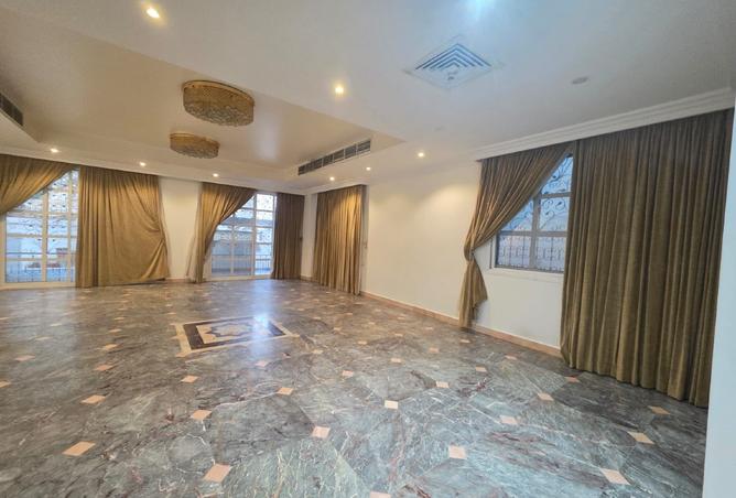 142867250 - Property Image 3