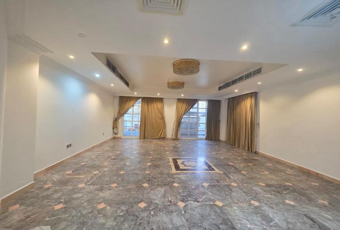 142867250 - Property Image 2