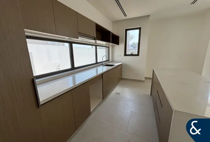 131576005 - Property Image 3