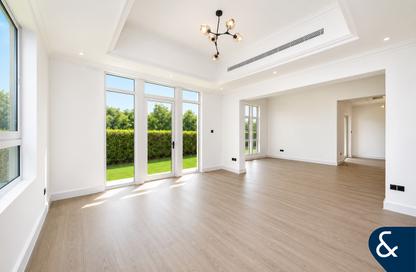 Villa - 4 Bedrooms - 5 Bathrooms for rent in Entertainment Foyer - European Clusters - Jumeirah Islands - Dubai