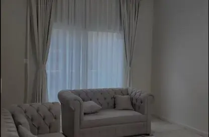 شقة - غرفة نوم - 2 حمامات للبيع في التعاون - الشارقة