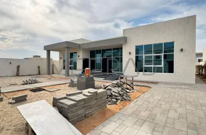 Villa - 4 Bedrooms - 5 Bathrooms for rent in Madinat Hind 3 - Dubai Land - Dubai
