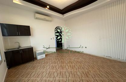 Apartment - Studio - 1 for rent in Villa Compound - Khalifa City - Abu Dhabi