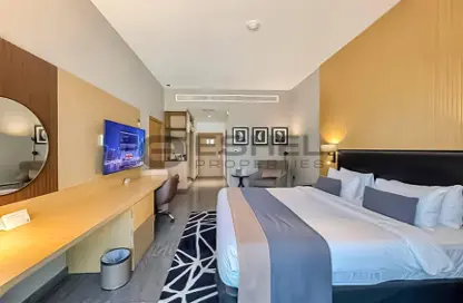 شقة - 1 حمام للبيع في سكاي باي هوتيل - الخليج التجاري - دبي