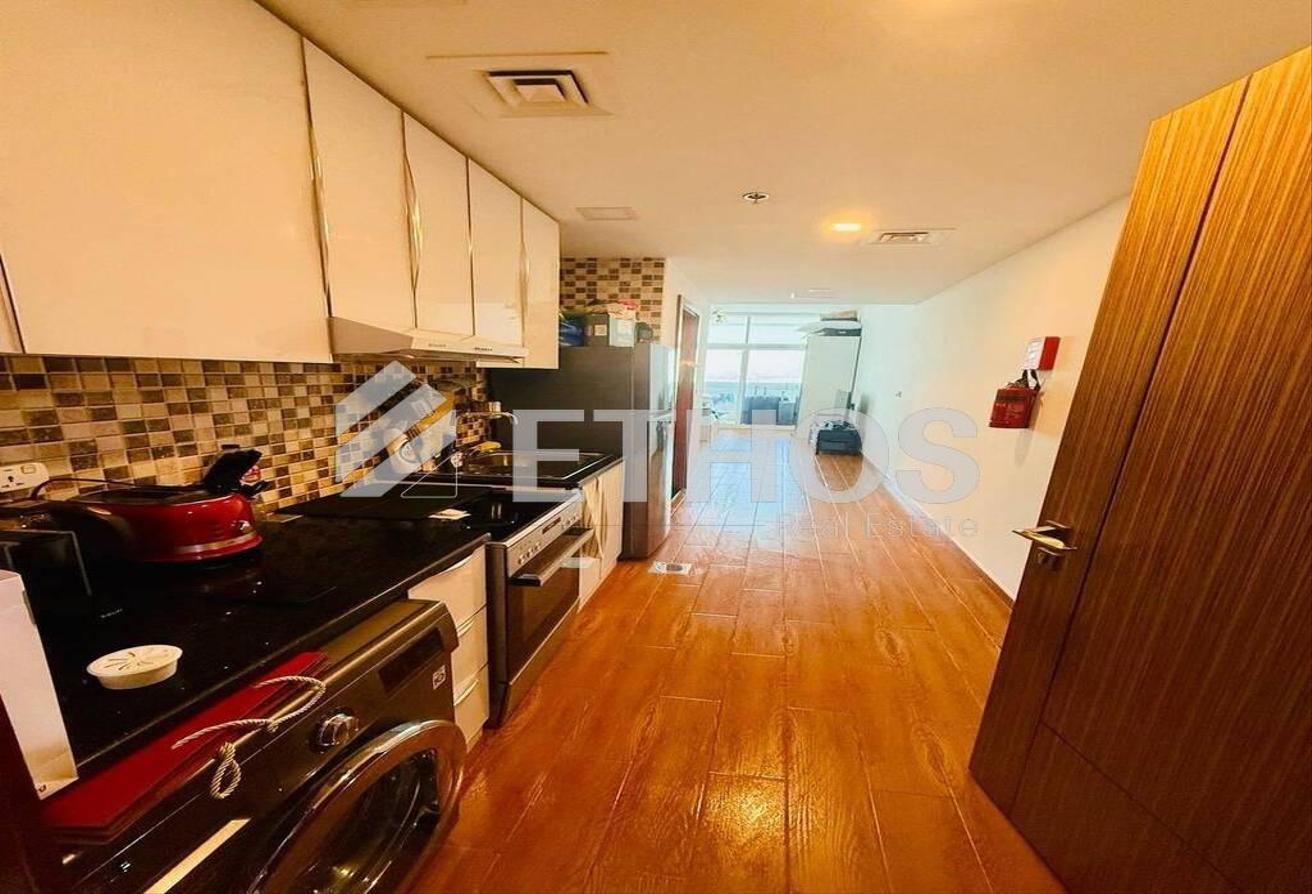 Fully Furnished | High Floor | High Floor photo 5