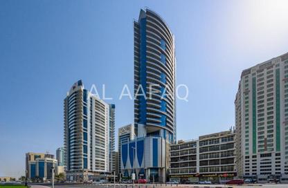 Apartment - 3 Bedrooms - 5 Bathrooms for rent in Al Majaz 1 - Al Majaz - Sharjah
