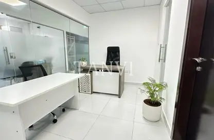 Office Space - Studio - 1 Bathroom for rent in Aspin Tower - Sheikh Zayed Road - Dubai
