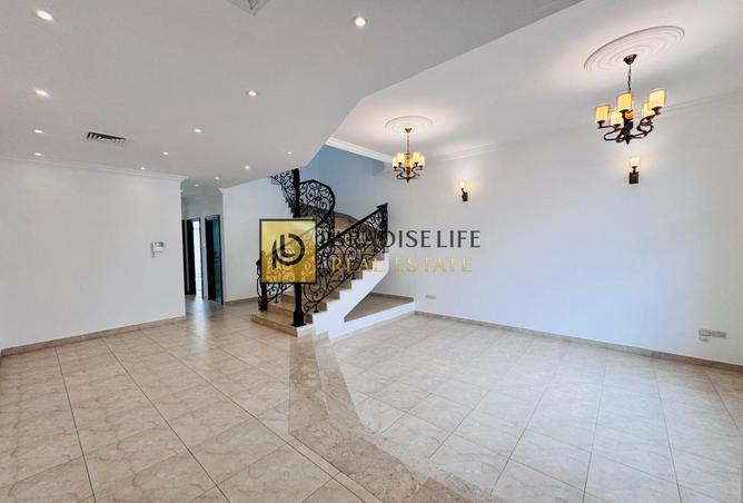 74247163 - Property Image 3