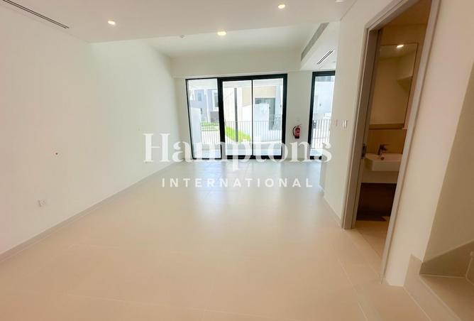 97822429 - Property Main Image