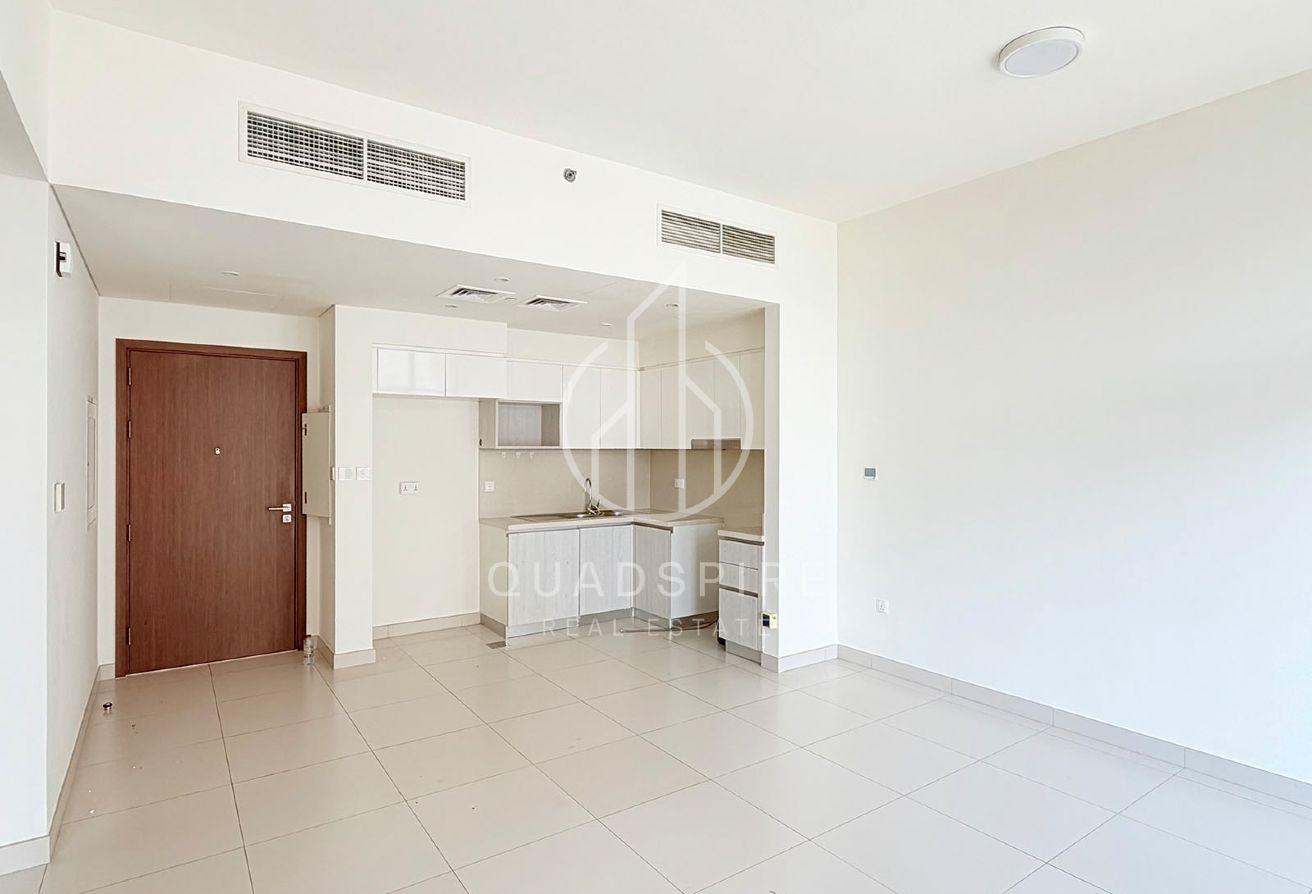 City & Pool View | Spacious Open Kitchen| Vacant photo 9
